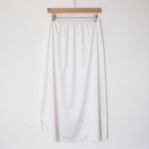 Vanity Fair | Vintage 90’s/00’s White Lace Trimmed Slip Skirt w/ Slit | Size L